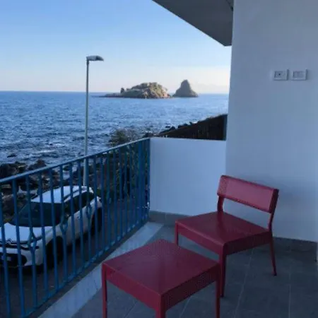 Apartamento Fronte Mare Aci Trezza *